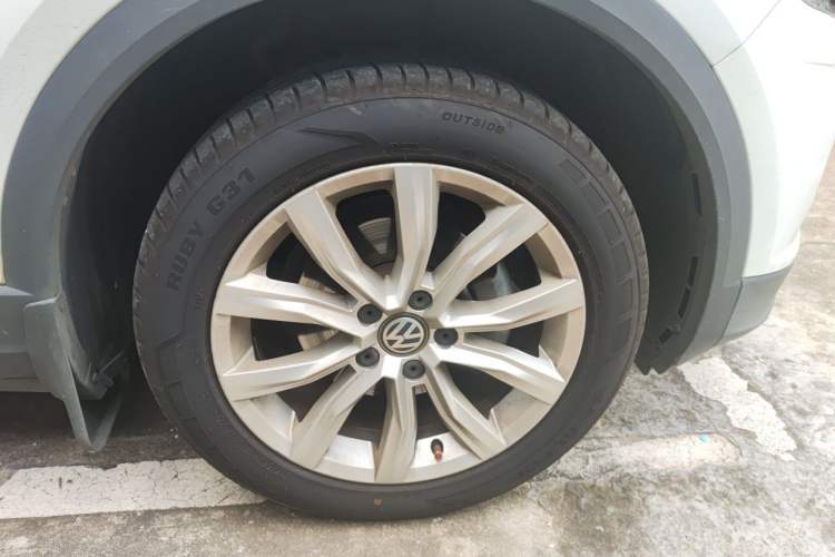 Used Volkswagen T-ROC 2019 230TSI DSG Two-Wheel Drive Advanced Version China V Standard Right Front Wheel Hub