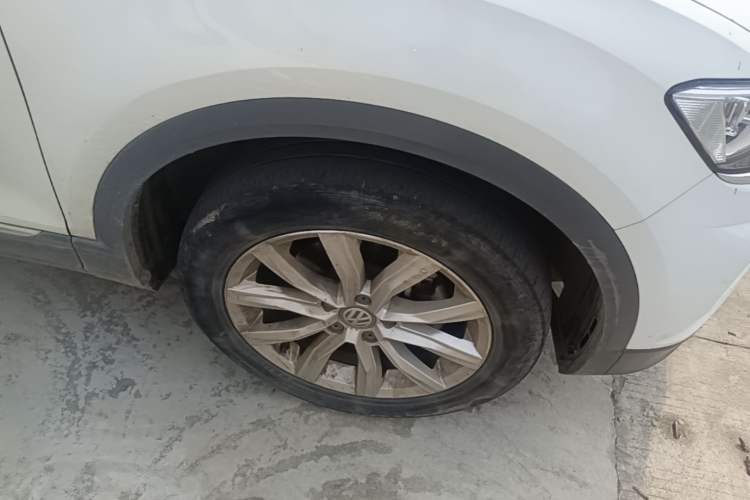 Used Volkswagen T-ROC 2019 280TSI DSG Two-Wheel Drive Advanced Version China VI Standard Right Front Wheel Hub