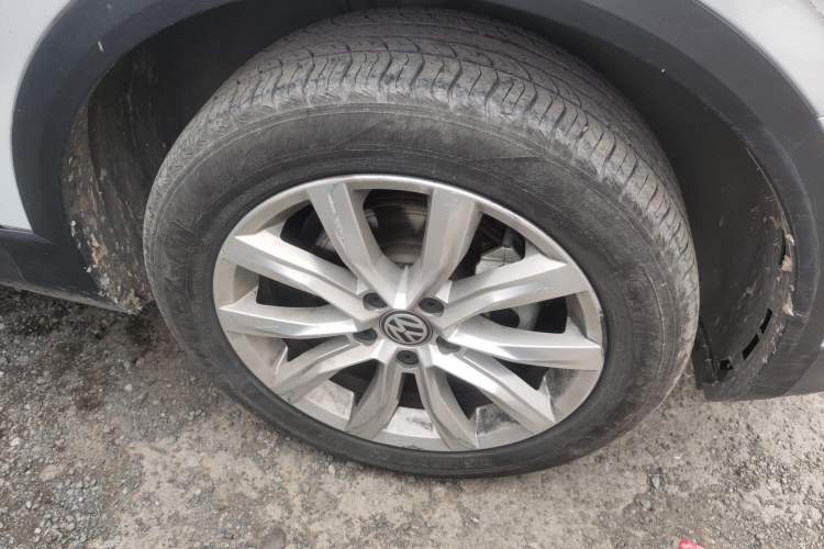 Used Volkswagen T-ROC 2019 230TSI DSG Two-Wheel Drive Advanced Version China V Standard Right Front Wheel Hub