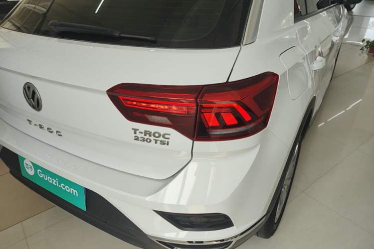 Used Volkswagen T-ROC 2019 230TSI DSG Two-Wheel-Drive Advanced Version China VI Standard Right Rear Taillight