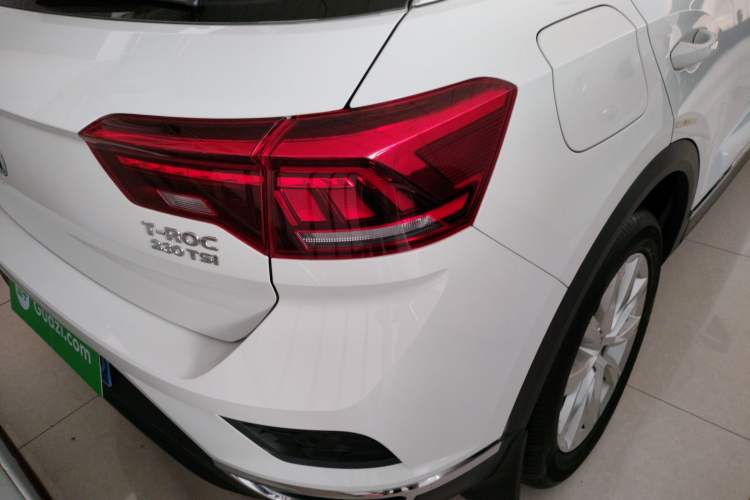 Used Volkswagen T-ROC 2019 230TSI DSG Two-Wheel-Drive Advanced Version China VI Standard Right Rear Taillight