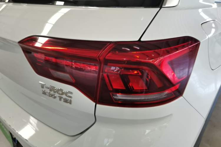 Used Volkswagen T-ROC 2019 230TSI DSG Two-Wheel-Drive Advanced Version China VI Standard Right Rear Taillight