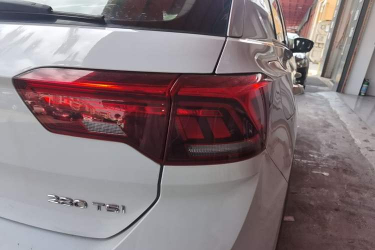 Used Volkswagen T-ROC 2019 280TSI DSG Two-Wheel Drive R-Line Pro Right Rear Taillight