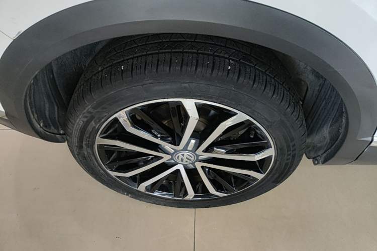 Used Volkswagen T-ROC 2019 280TSI DSG Two-Wheel Drive Comfort Version China VI Standard Right Rear Wheel Hub