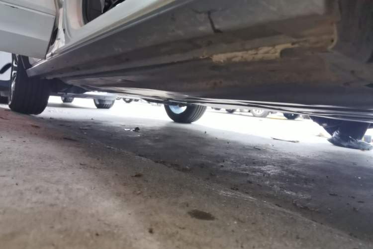 Used Volkswagen T-ROC 2019 280TSI DSG Two-Wheel Drive R-Line Pro Right Side Sill