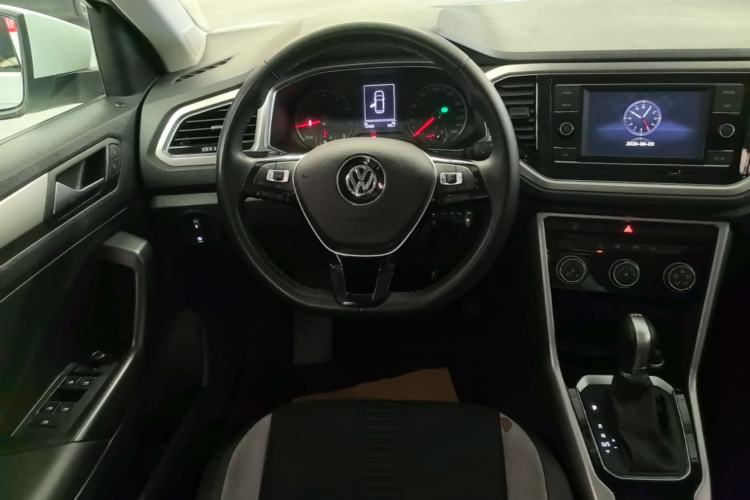 Used Volkswagen T-ROC 2019 280TSI DSG Two-Wheel Drive Advanced Version China VI Standard Steering Wheel