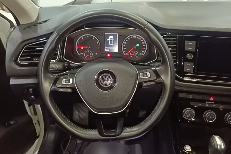 Used Volkswagen T-ROC 2019 280TSI DSG Two-Wheel Drive Comfort Version China VI Standard Steering Wheel