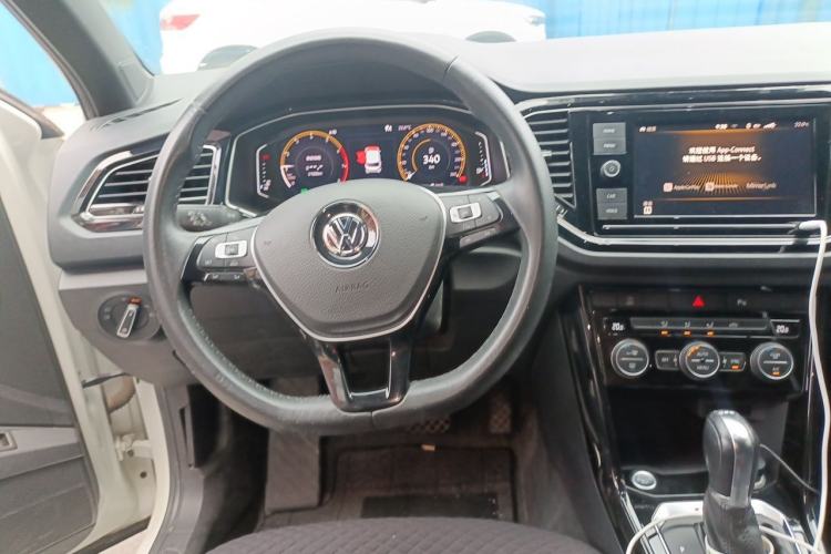 Used Volkswagen T-ROC 2019 280TSI DSG Four-Wheel Drive Luxury Version China V Standard Steering Wheel