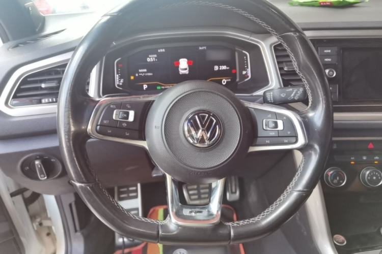 Used Volkswagen T-ROC 2019 280TSI DSG Two-Wheel Drive R-Line Pro Steering Wheel