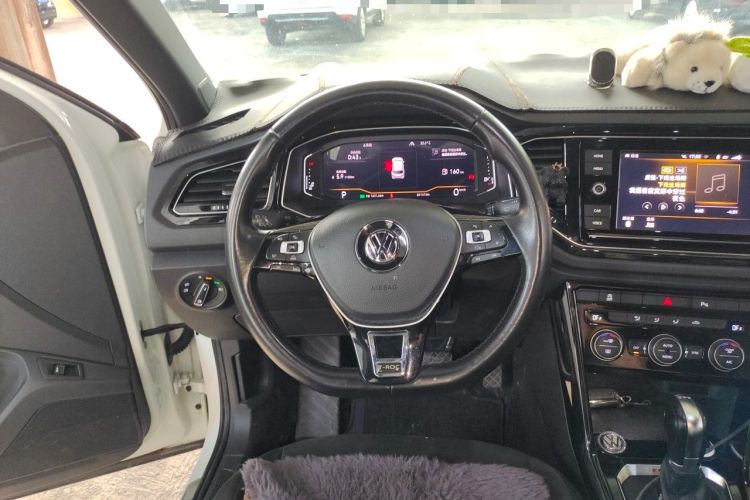 Used Volkswagen T-ROC 2019 280TSI DSG Four-Wheel Drive Luxury Version China V Standard Steering Wheel