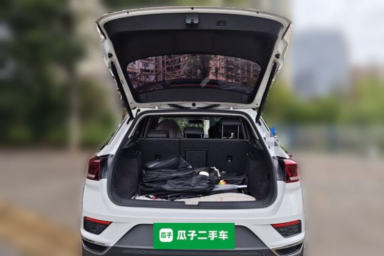 Used Volkswagen T-ROC 2019 280TSI DSG Two-Wheel Drive Comfort Version China VI Standard Trunk
