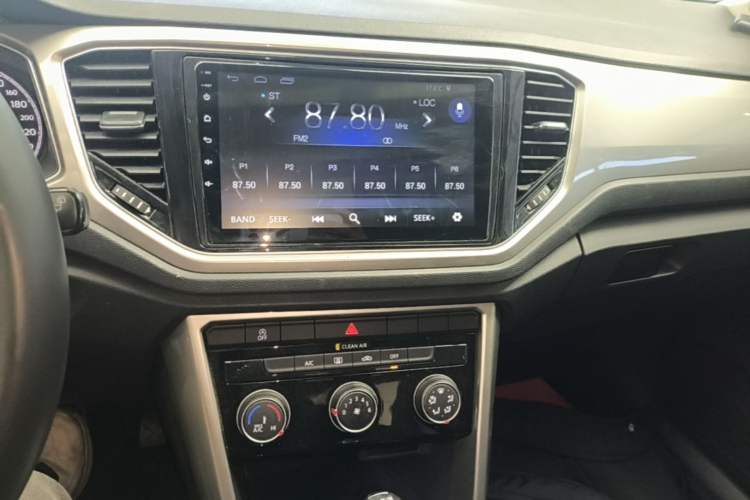Used Volkswagen T-ROC 2019 230TSI DSG Two-Wheel-Drive Advanced Version China VI Standard Audio And AC Panel