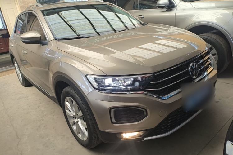 Used Volkswagen T-ROC 2019 230TSI DSG Two-Wheel-Drive Advanced Version China VI Standard Front Right 45 Deg