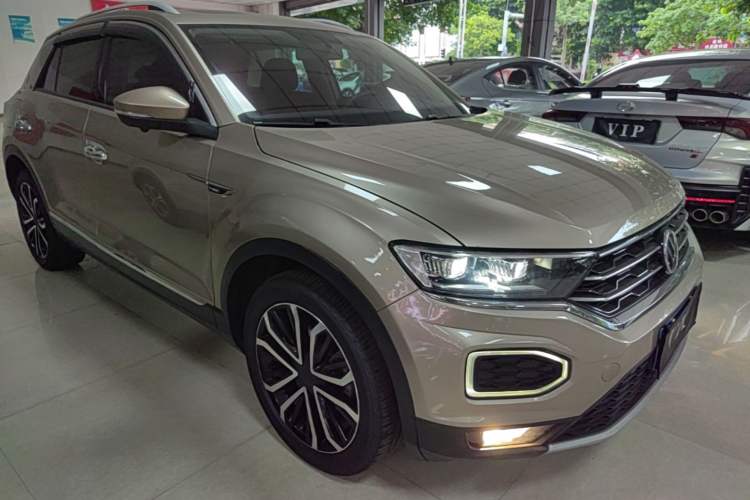 Used Volkswagen T-ROC 2019 280TSI DSG Two-Wheel Drive Comfort Version China VI Standard Front Right 45 Deg