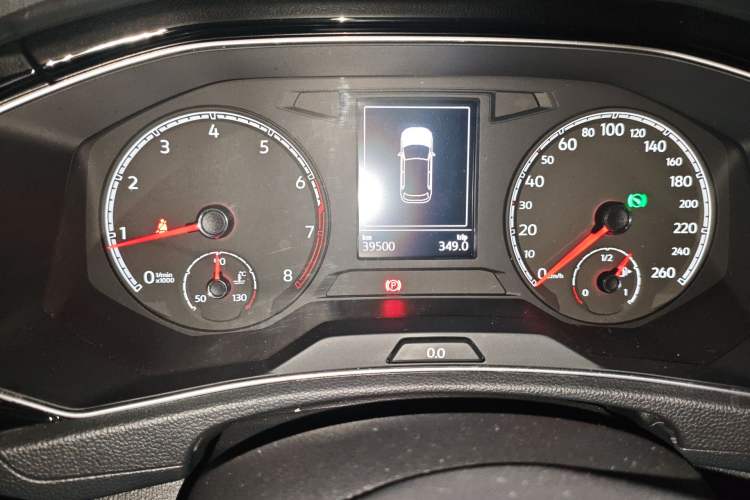 Used Volkswagen T-ROC 2019 280TSI DSG Two-Wheel Drive Comfort Version China VI Standard Instrument Cluster