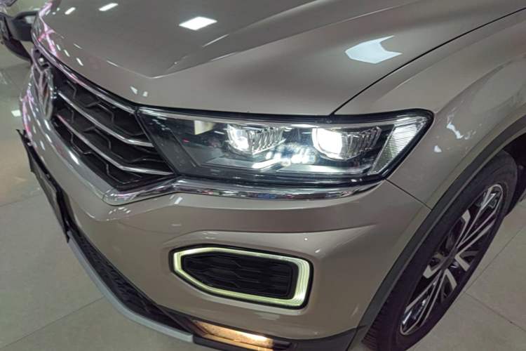 Used Volkswagen T-ROC 2019 280TSI DSG Two-Wheel Drive Comfort Version China VI Standard Left Front Headlight