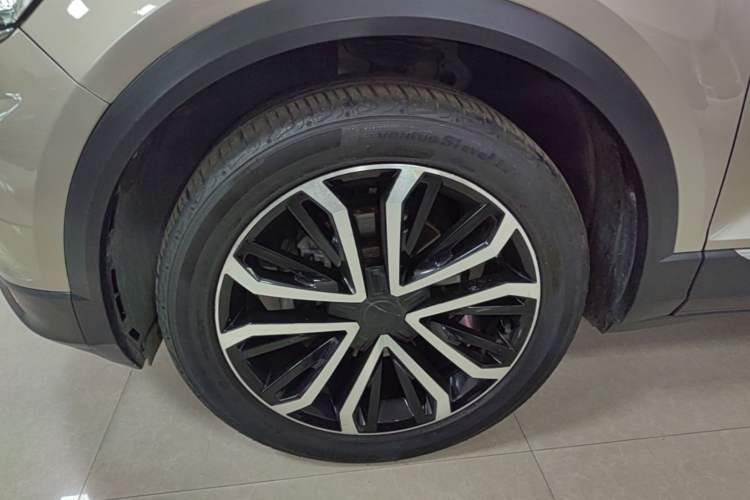Used Volkswagen T-ROC 2019 280TSI DSG Two-Wheel Drive Comfort Version China VI Standard Left Front Wheel Hub