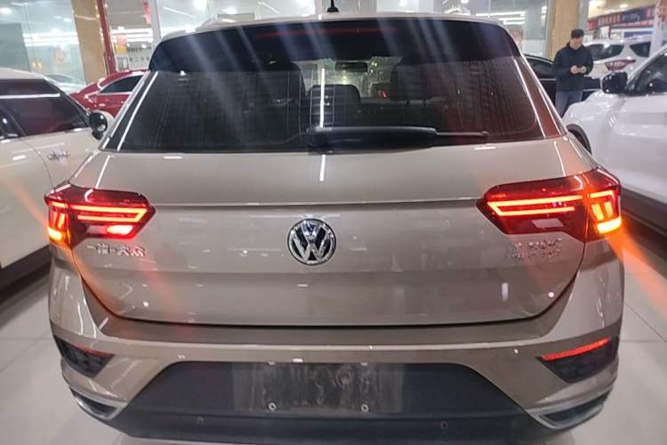 Used Volkswagen T-ROC 2019 280TSI DSG Two-Wheel Drive Comfort Version China VI Standard Rear