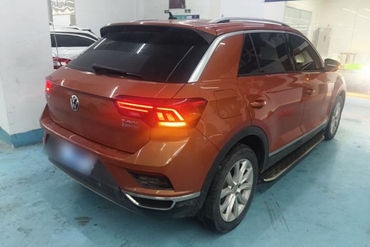 Used Volkswagen T-ROC 2019 230TSI DSG Two-Wheel-Drive Advanced Version China VI Standard Rear Right 45 Deg