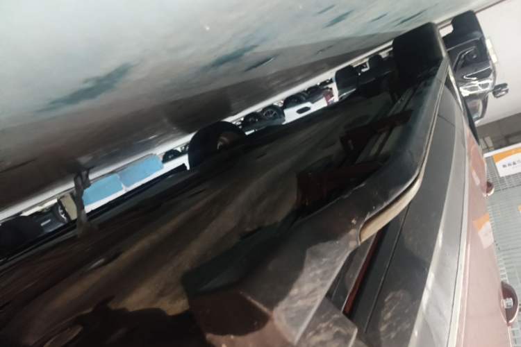 Used Volkswagen T-ROC 2019 230TSI DSG Two-Wheel-Drive Advanced Version China VI Standard Right Side Sill