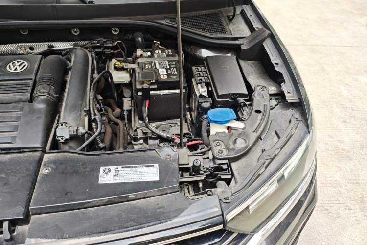 Used Volkswagen T-ROC 2020 280TSI DSG Two-Wheel Drive Comfort Version Engine Bay Left