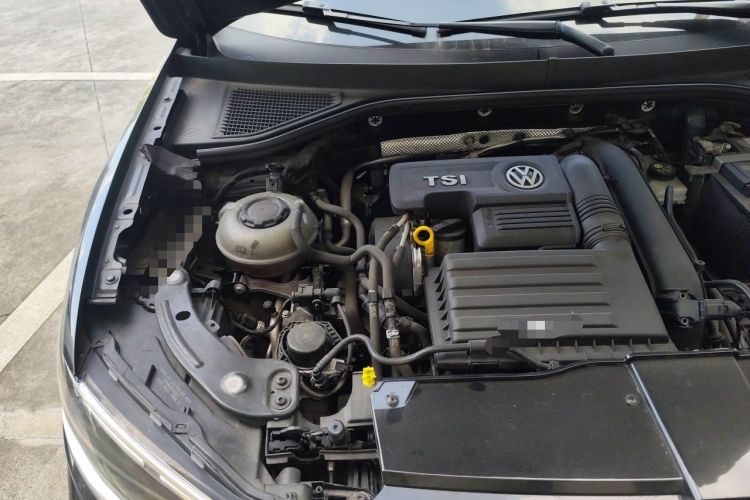 Used Volkswagen T-ROC 2020 280TSI DSG Two-Wheel Drive Comfort Version Engine Bay Right
