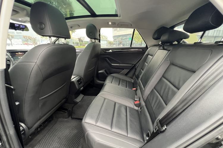 Used Volkswagen T-ROC 2020 280TSI DSG Two-Wheel Drive Comfort Version Interior 3