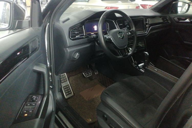 Used Volkswagen T-ROC 2020 280TSI DSG Two-Wheel-Drive Luxury Version Interior 5