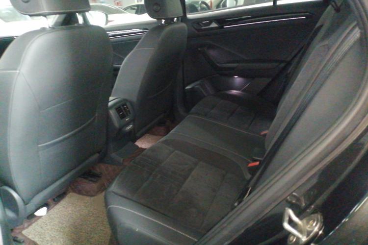 Used Volkswagen T-ROC 2020 280TSI DSG Two-Wheel-Drive Luxury Version Interior 6