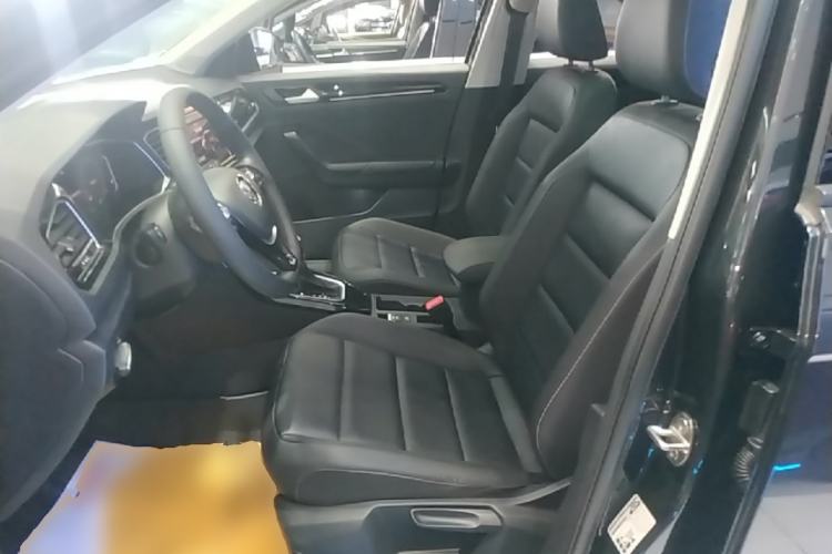 Used Volkswagen T-ROC 2020 280TSI DSG Two-Wheel Drive Comfort Version Left Front Seat