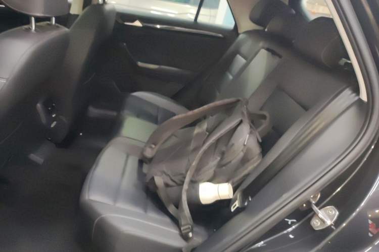 Used Volkswagen T-ROC 2020 280TSI DSG Two-Wheel Drive Comfort Version Left Rear Seat