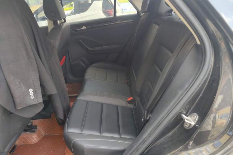 Used Volkswagen T-ROC 2020 280TSI DSG Two-Wheel Drive Comfort Version Left Rear Seat