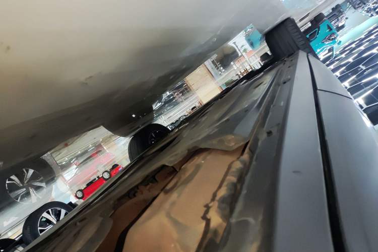 Used Volkswagen T-ROC 2020 280TSI DSG Two-Wheel Drive Comfort Version Left Side Sill