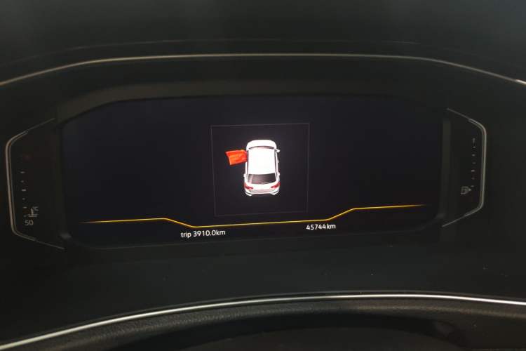 Used Volkswagen T-ROC 2020 280TSI DSG Two-Wheel Drive Comfort Version Odometer Close Up