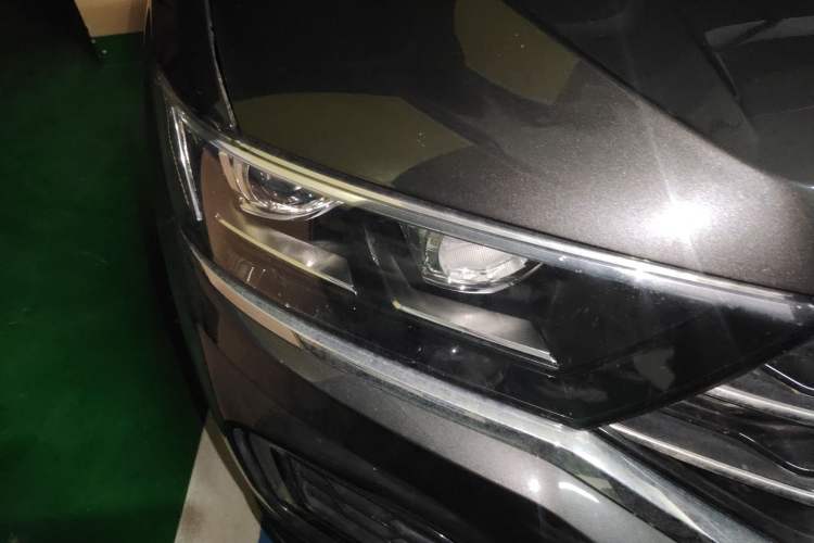 Used Volkswagen T-ROC 2020 280TSI DSG Two-Wheel Drive Comfort Version Right Front Headlight