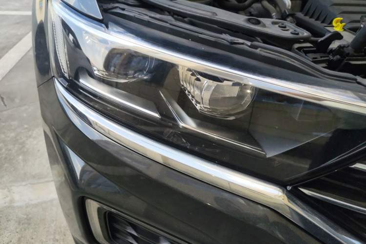 Used Volkswagen T-ROC 2020 280TSI DSG Two-Wheel Drive Comfort Version Right Front Headlight