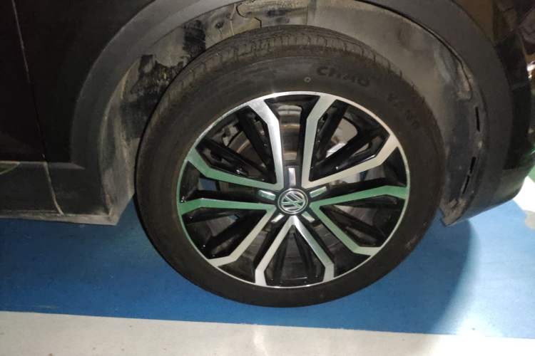 Used Volkswagen T-ROC 2020 280TSI DSG Two-Wheel Drive Comfort Version Right Front Wheel Hub