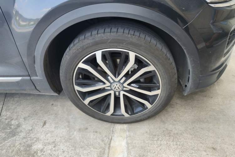 Used Volkswagen T-ROC 2020 280TSI DSG Two-Wheel Drive Comfort Version Right Front Wheel Hub
