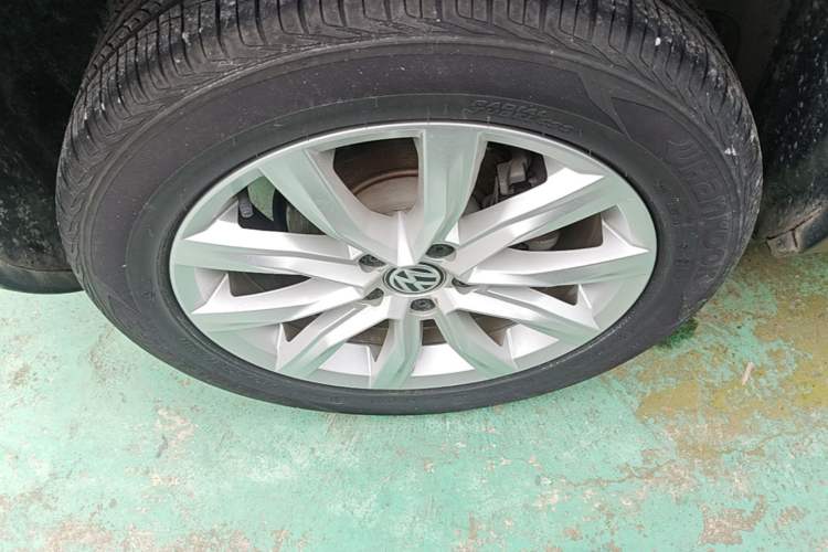Used Volkswagen T-ROC 2020 280TSI DSG Two-Wheel-Drive Elite Version Right Rear Wheel Hub