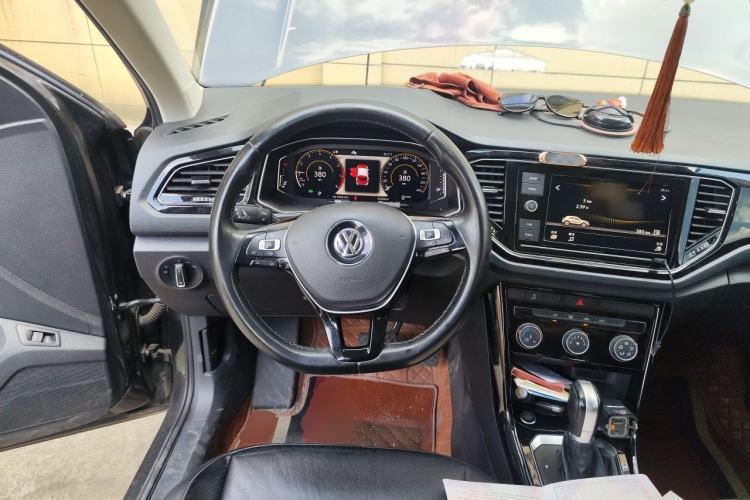 Used Volkswagen T-ROC 2020 280TSI DSG Two-Wheel Drive Comfort Version Steering Wheel