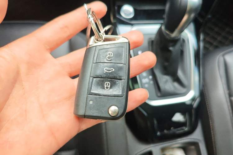 Used Volkswagen T-ROC 2020 280TSI DSG Two-Wheel Drive Comfort Version Vehicle Key