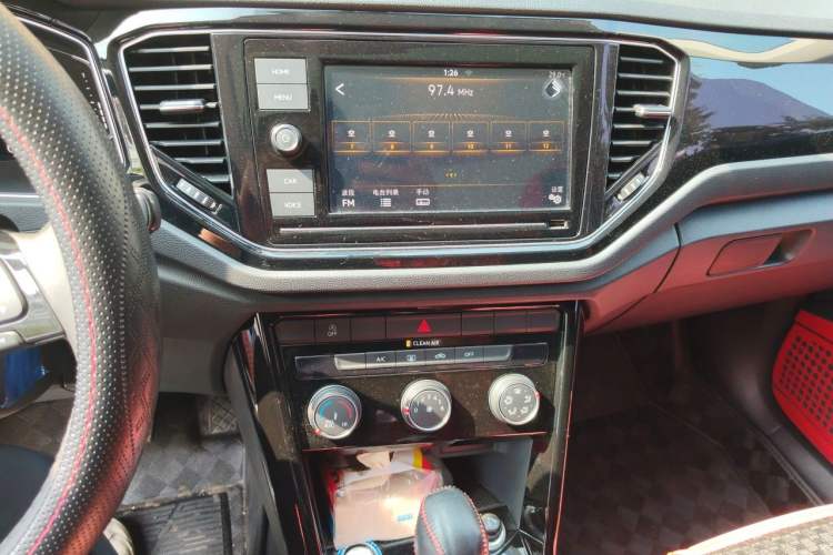 Used Volkswagen T-ROC 2020 280TSI DSG Two-Wheel Drive Comfort Version Audio And AC Panel