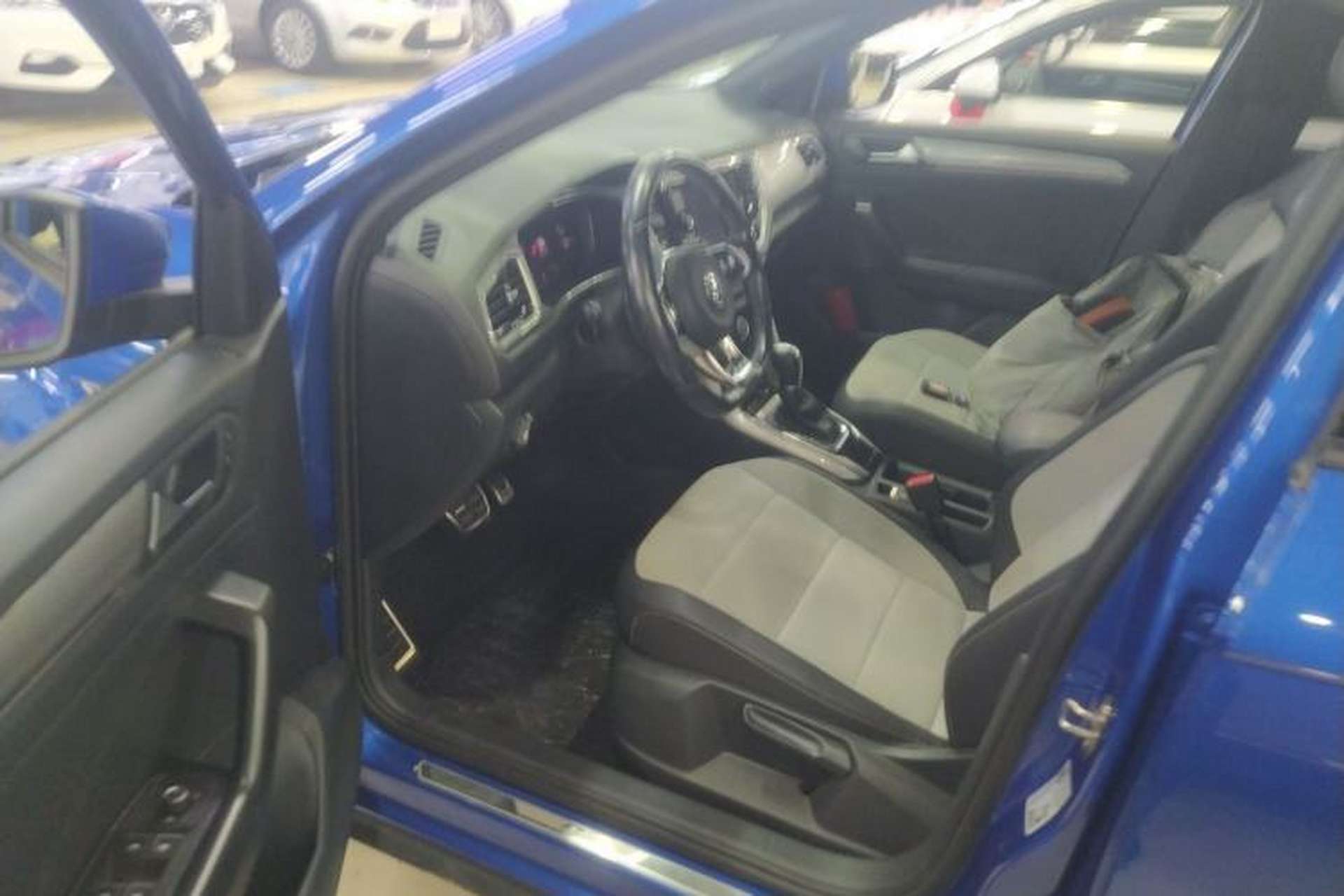 Used Volkswagen T-ROC 2020 280TSI DSG Two-Wheel Drive R-Line Pro Driver Seat