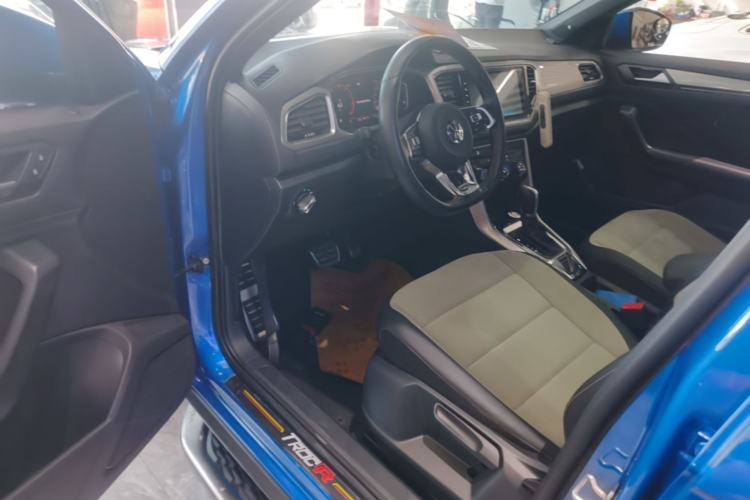 Used Volkswagen T-ROC 2020 280TSI DSG Two-Wheel Drive R-Line Pro Driver Seat