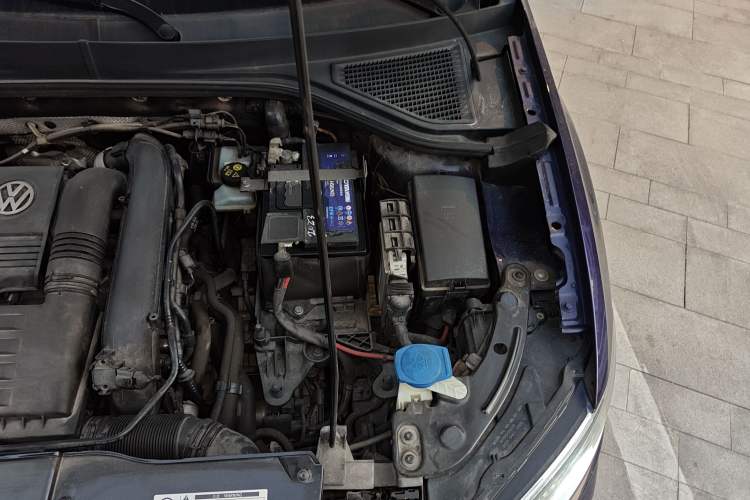 Used Volkswagen T-ROC 2020 280TSI DSG Two-Wheel Drive Comfort Version Engine Bay Left