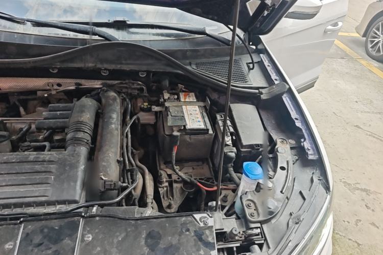 Used Volkswagen T-ROC 2020 280TSI DSG Two-Wheel-Drive Elite Version Engine Bay Left