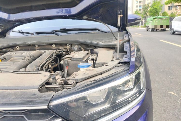 Used Volkswagen T-ROC 2020 280TSI DSG Two-Wheel Drive Comfort Version Engine Bay Left