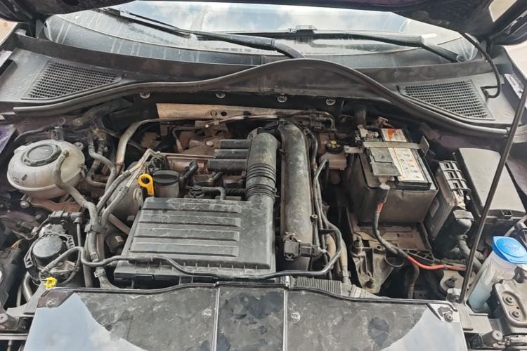 Used Volkswagen T-ROC 2020 280TSI DSG Two-Wheel-Drive Elite Version Engine Bay