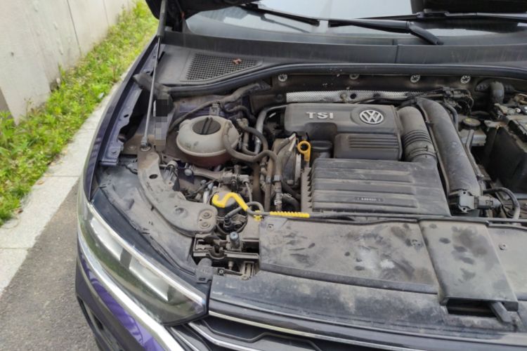 Used Volkswagen T-ROC 2020 280TSI DSG Two-Wheel Drive Comfort Version Engine Bay Right