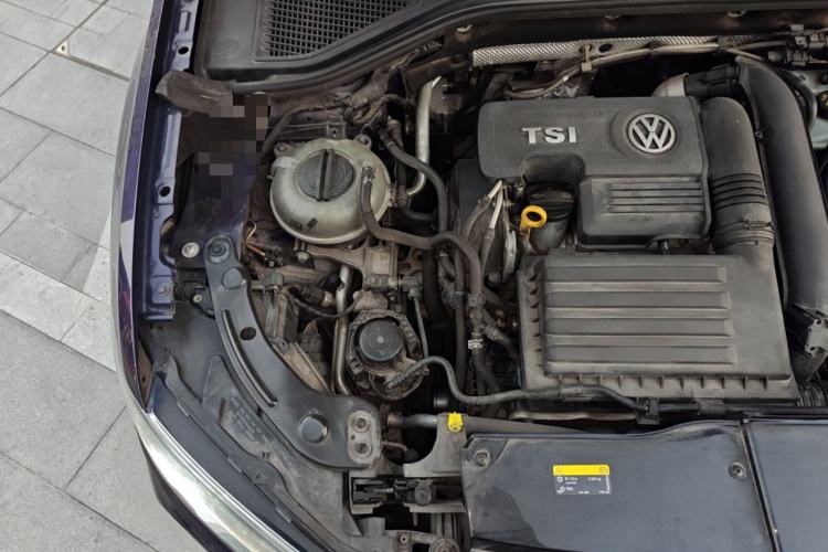 Used Volkswagen T-ROC 2020 280TSI DSG Two-Wheel Drive Comfort Version Engine Bay Right